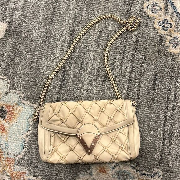 Pour La Victoire Handbag